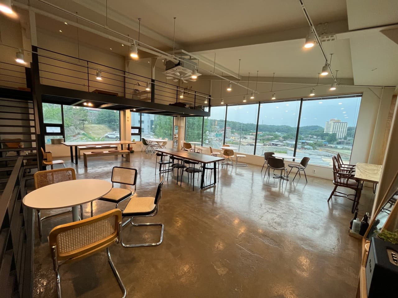 안동 뷰좋은 디저트카페 - 1